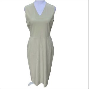 TSE Women's Wool Green Sleeveless V Neck Midi Dress Size 4 Lined Flaw at Hemline